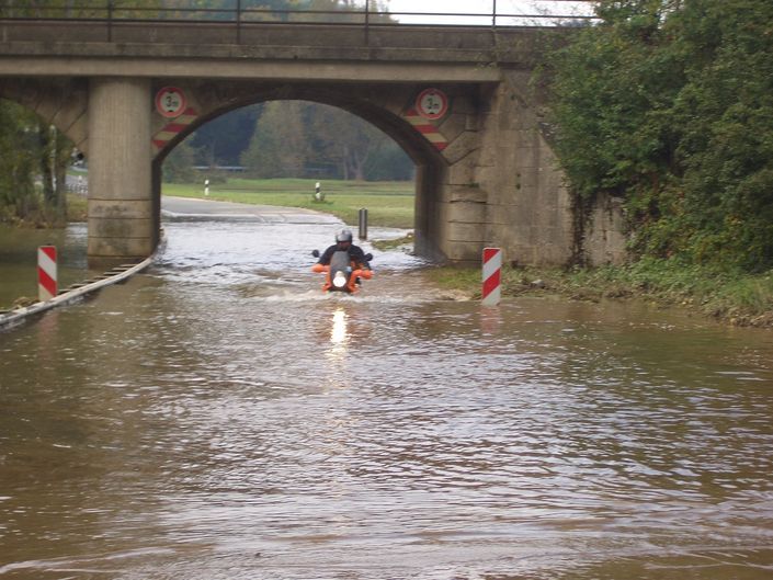 Wasserdurchfahrt 2